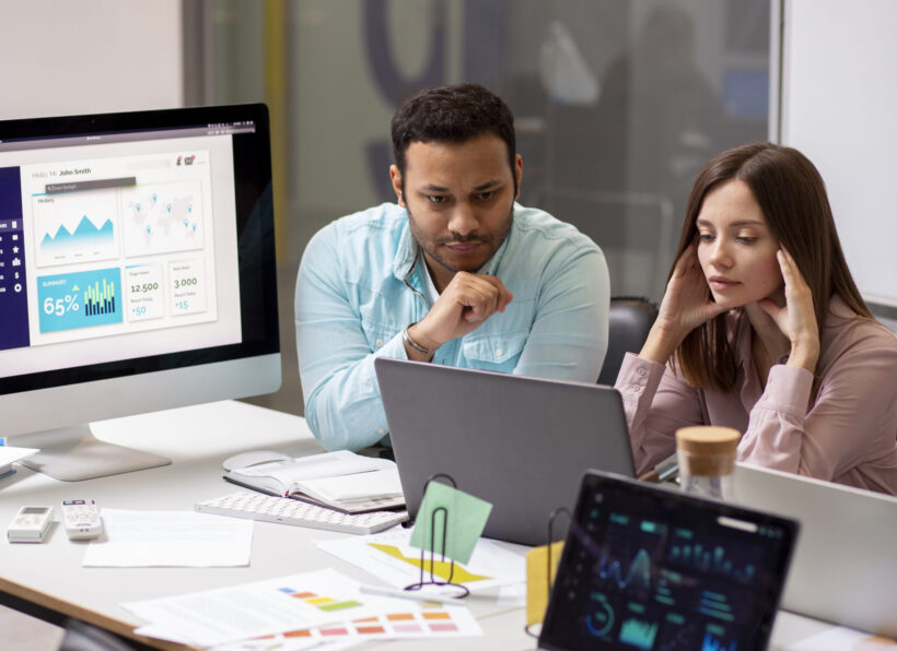 modern-equipped-computer-lab How to Select the Right Enterprise Software Development Partner in 2025